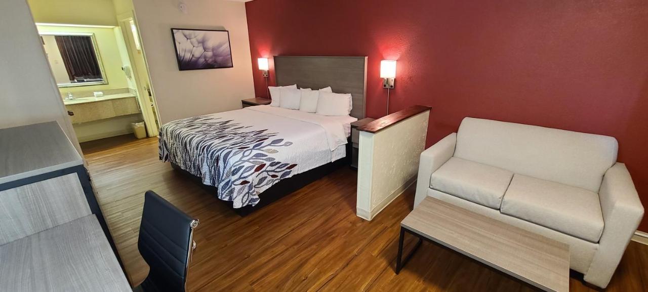 Red Roof Inn & Suites Cornelius - Lake Norman Dış mekan fotoğraf