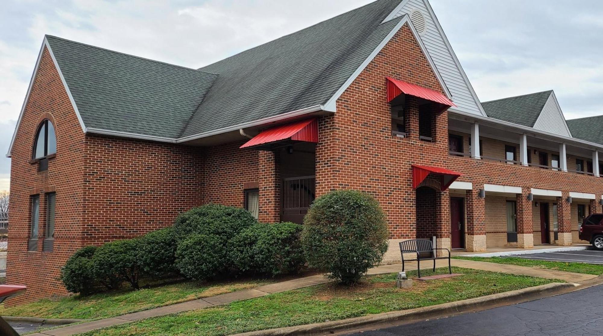 Red Roof Inn & Suites Cornelius - Lake Norman Dış mekan fotoğraf